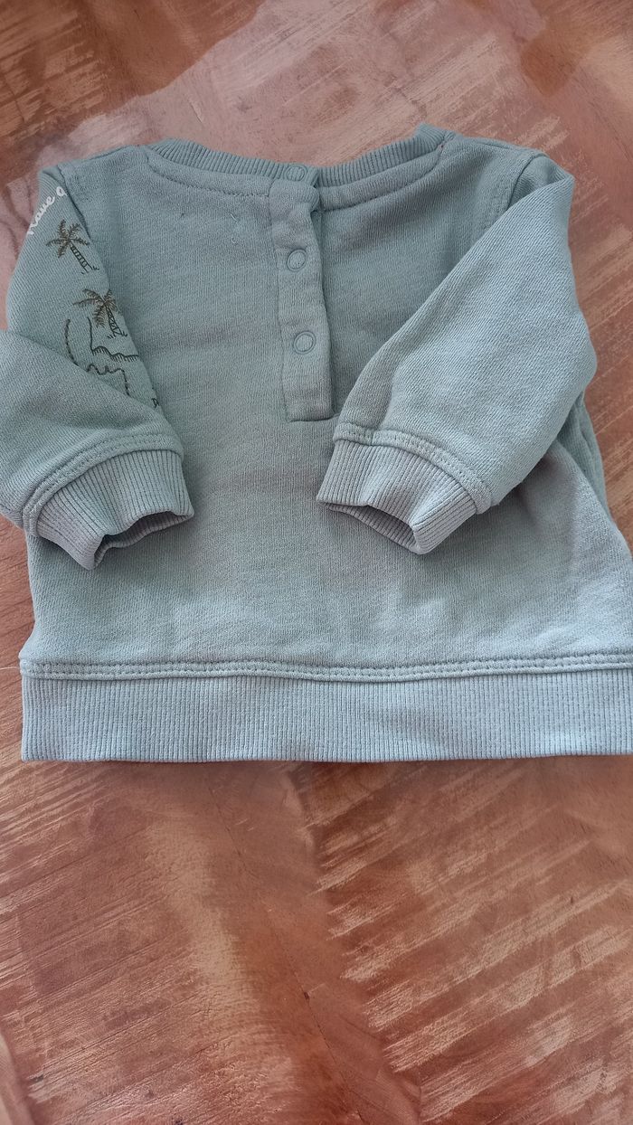 Sweat 3 mois - photo numéro 5