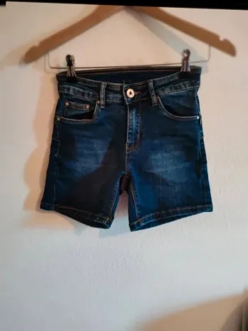 Short en jean taille 34 XS