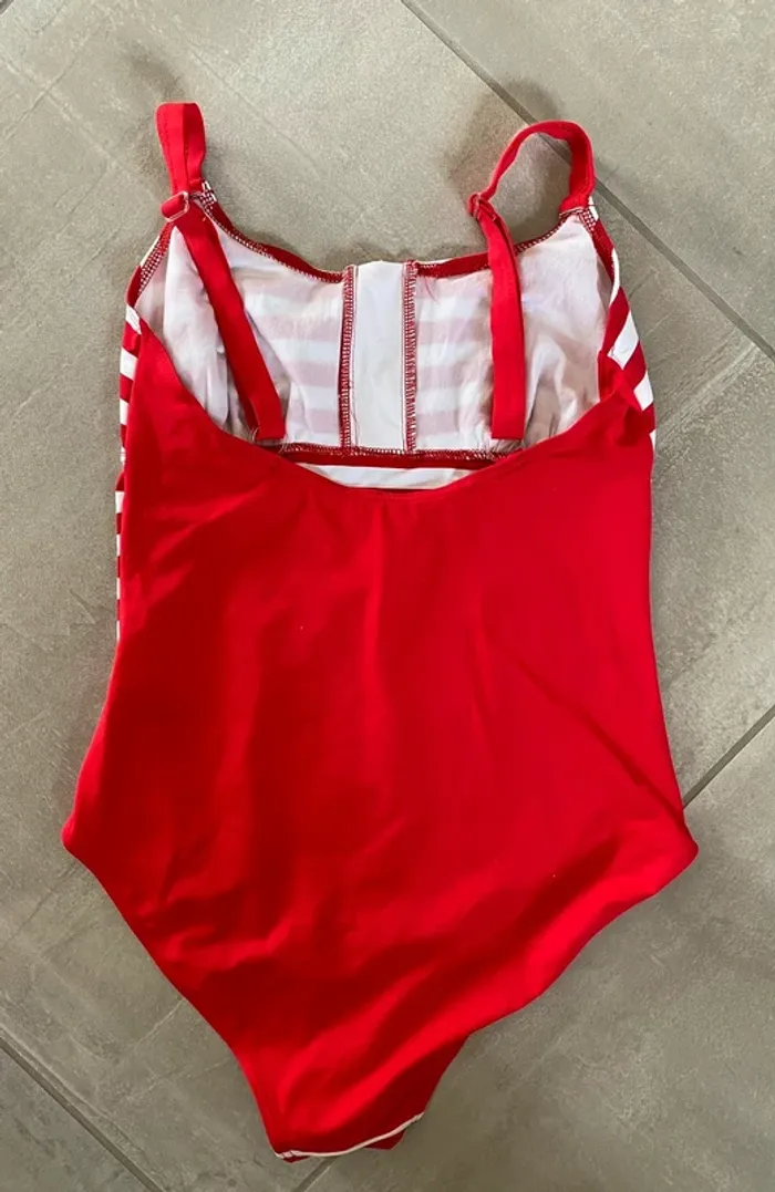 Maillot de bain une pièce - photo numéro 5