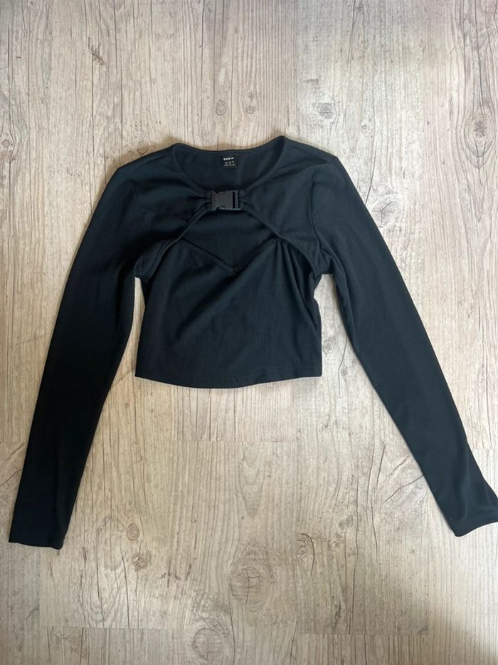 Crop top noir manches longues