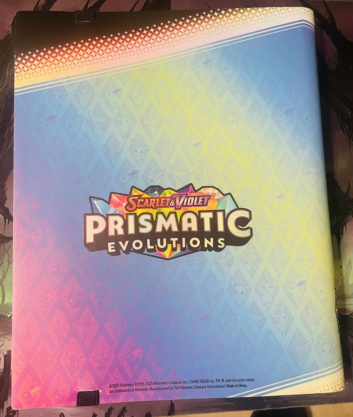 🦊 Classeur Évoli – Série Évolutions Prismatiques – Officiel Pokémon – Neuf – 20 € l’unité 🃏 - photo numéro 2