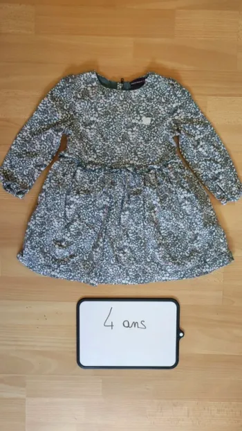 Robe taille 4 ans