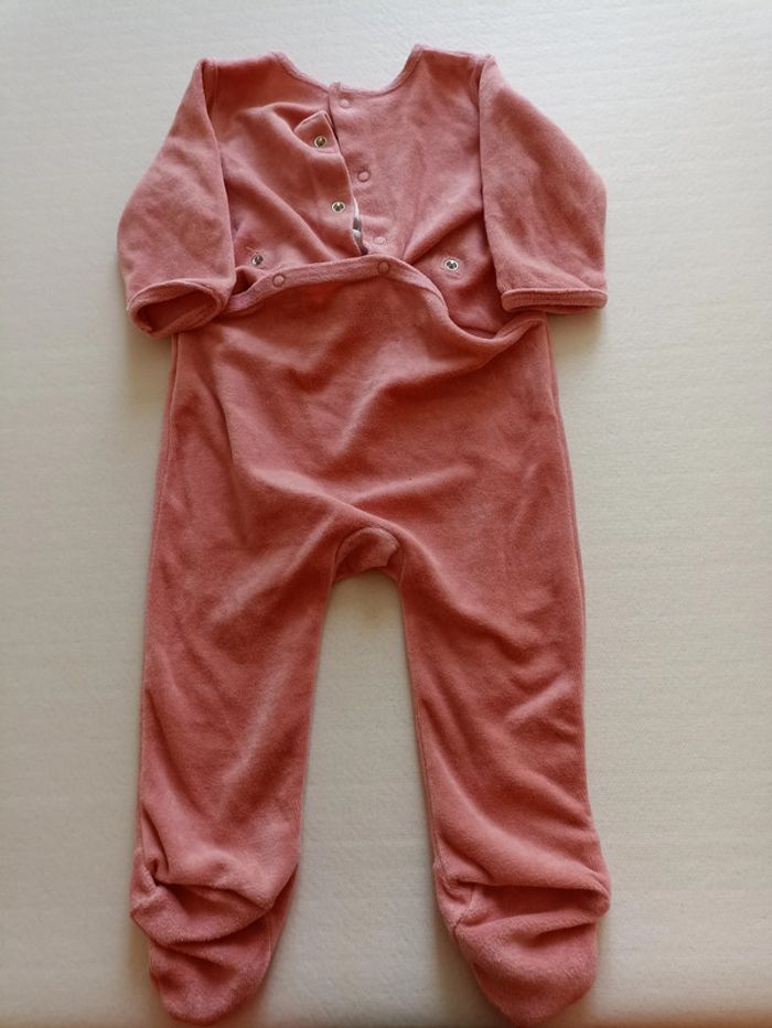 Pyjama 9 mois - photo numéro 2
