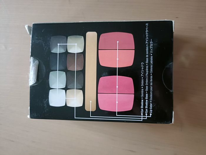 LOT DE 2 PALETTES NYX A PETIT PRIX - photo numéro 9