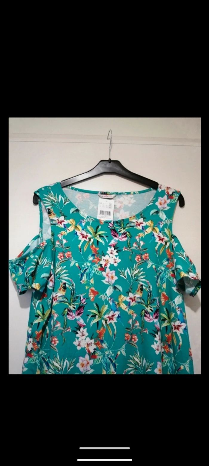 Robe Camaïeu imprimé fleuri épaules dénudées. Taille XL - photo numéro 3