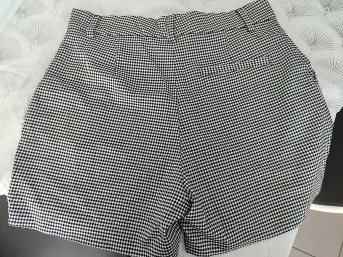 Short court - photo numéro 2