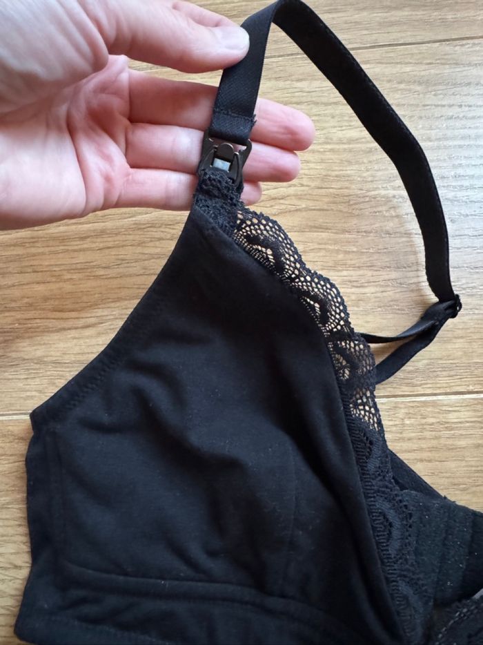 Soutien gorge d’allaitement triangle sans armatures - photo numéro 4