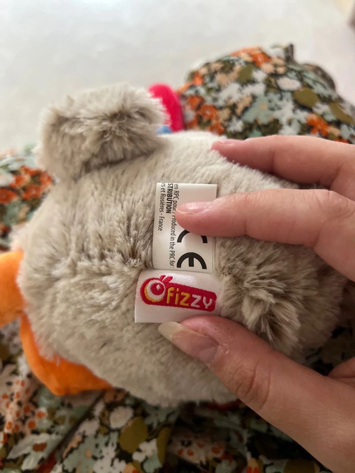 Peluche en forme de poule - photo numéro 3