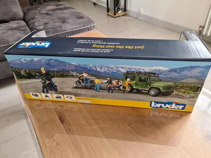 Rand lover avec remorque plus moto ducati plus une figurine et la remorque - photo numéro 3