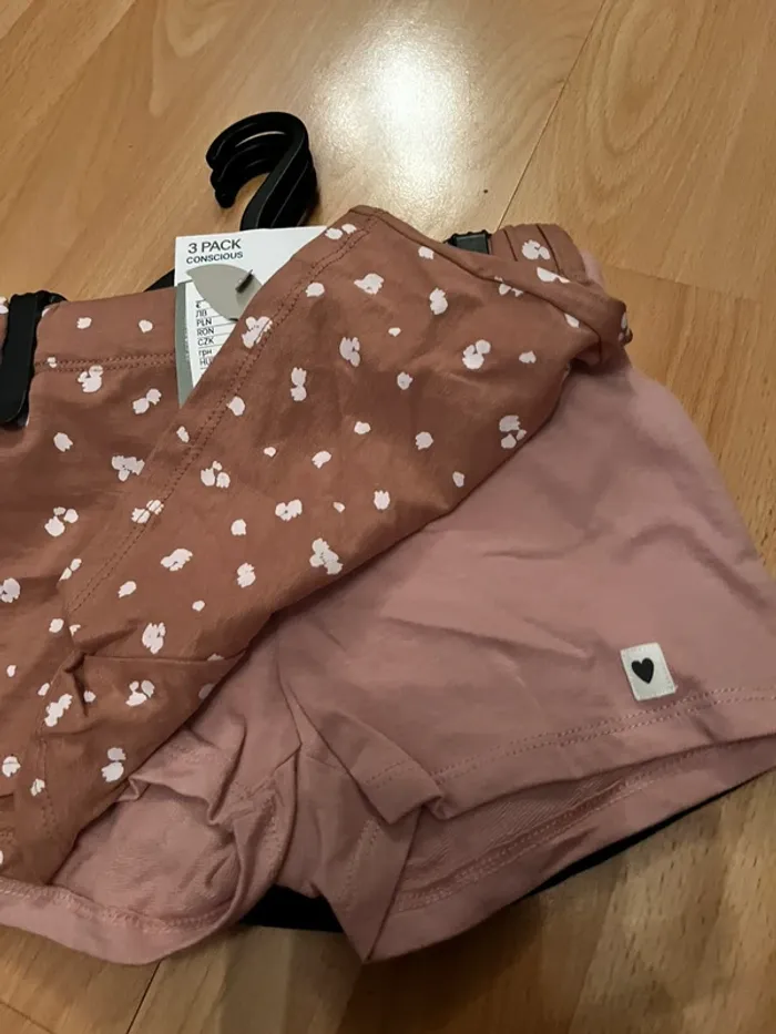Lot de 3 short été fille 6 ans H&M - photo numéro 2