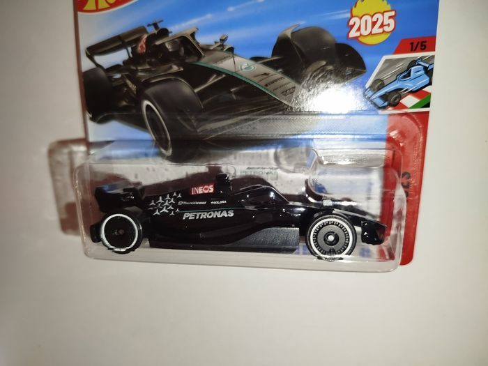 Hot Wheels Formula 1 Mercedes -AMG Petronas Formula One Team 2025 - photo numéro 3