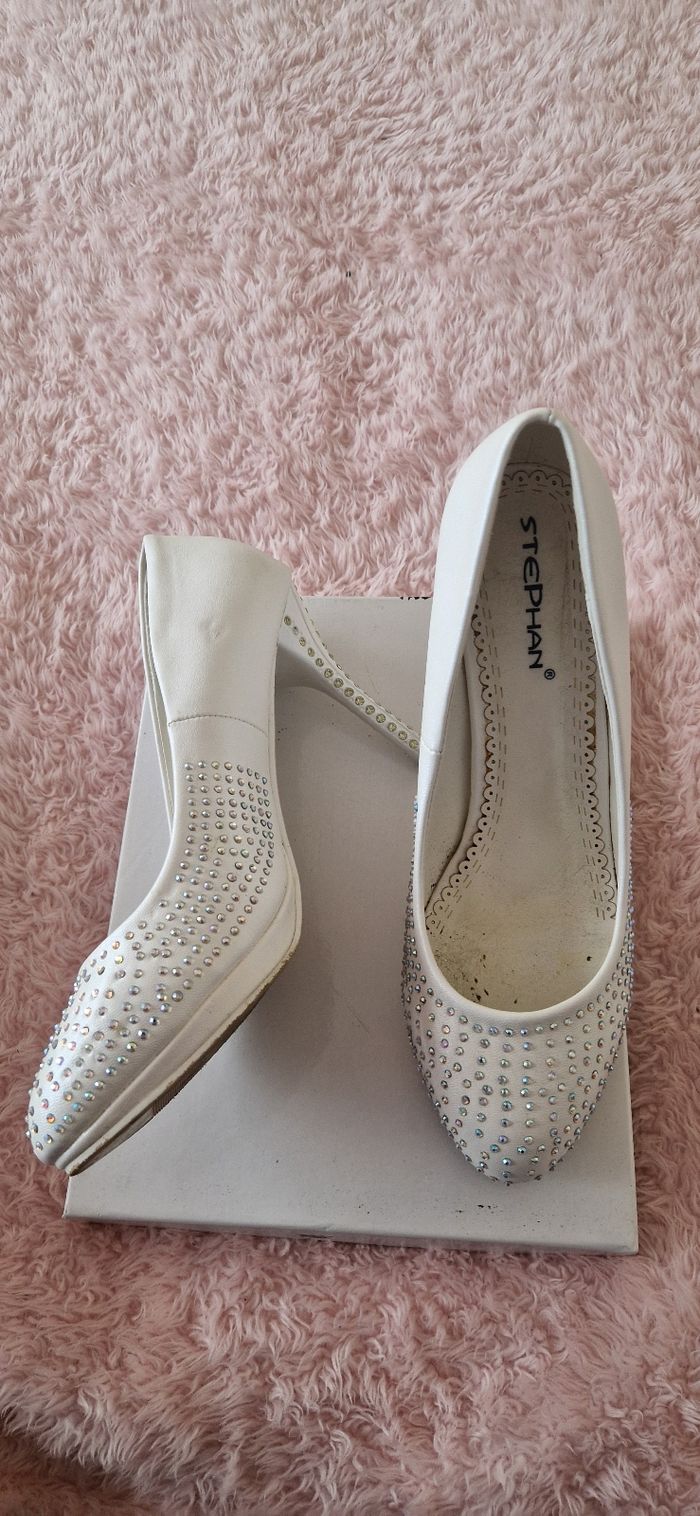 Chaussures à talons avec strass - photo numéro 4