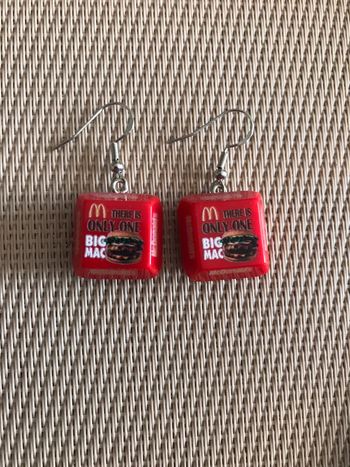 Boucles d’oreilles boîtes de Big Mac
