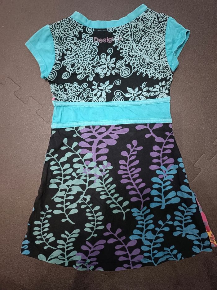 Robe Desigual fille 3ans - photo numéro 3