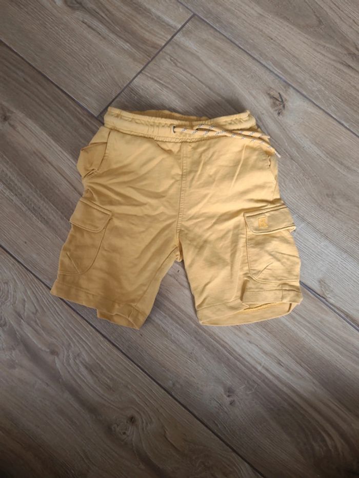 Short 3 ans