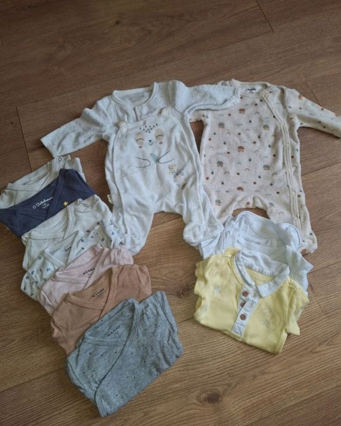 Lot de vêtements garçon 1 mois