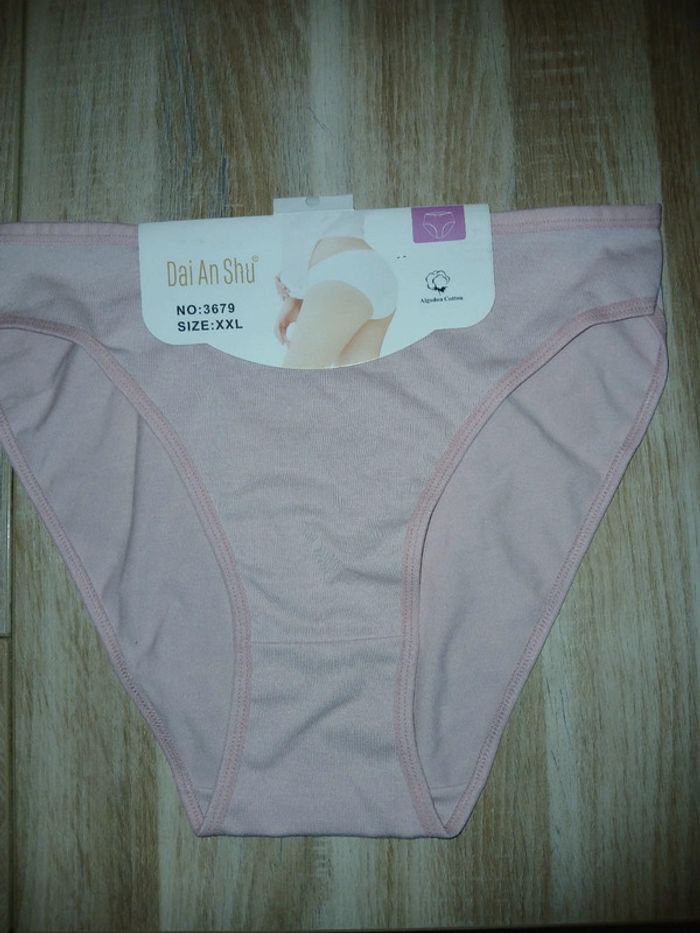 Culotte  neuve XXL, 95% coton