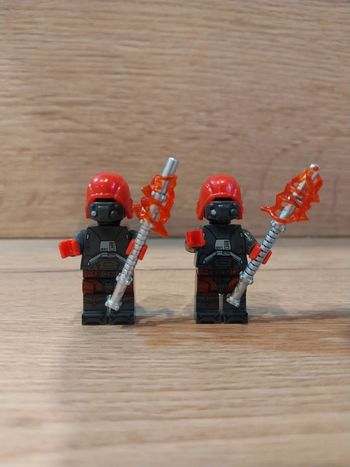 Figurines type lego 2 Droides Assassins star wars