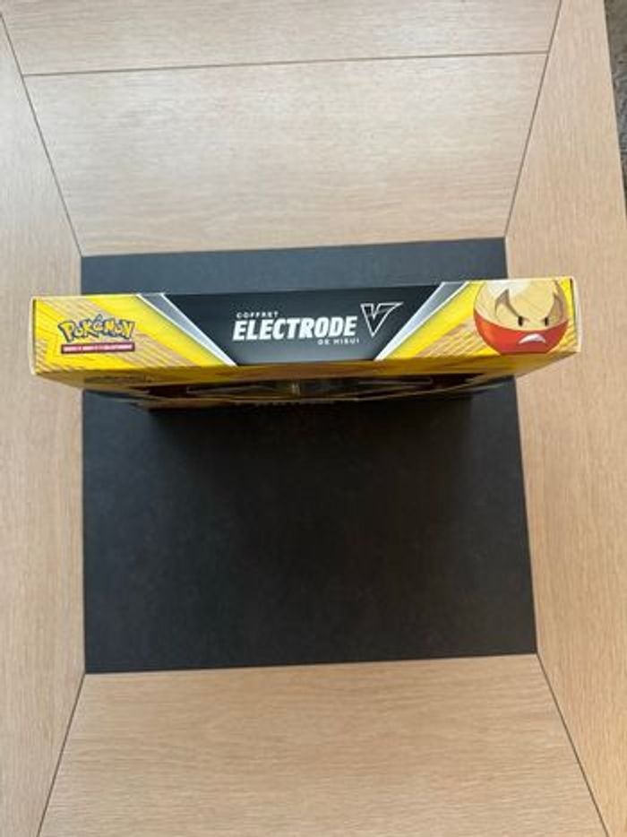 Pokémon Coffret Électrode V de Hisui Épée et Bouclier EB Neuf Français - photo numéro 4