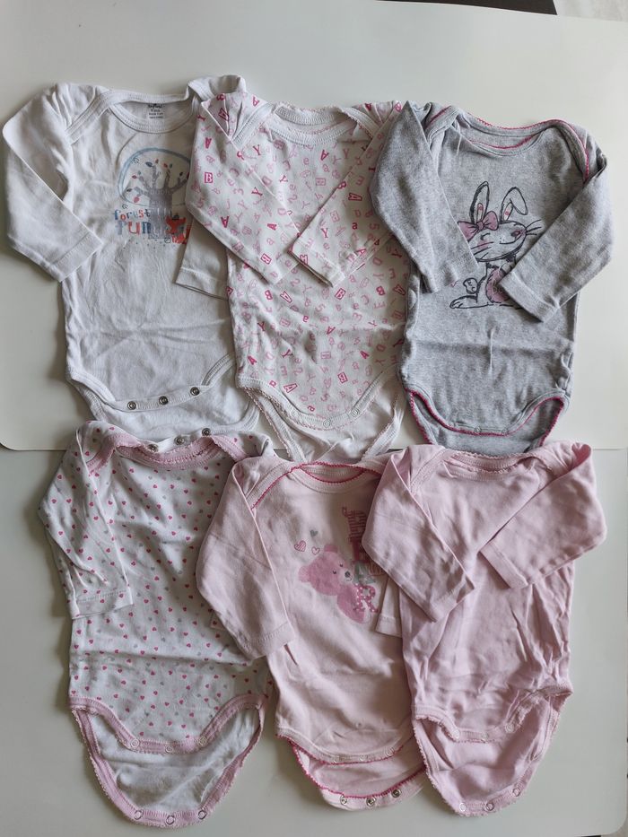 Lot 5 bodies 9 mois