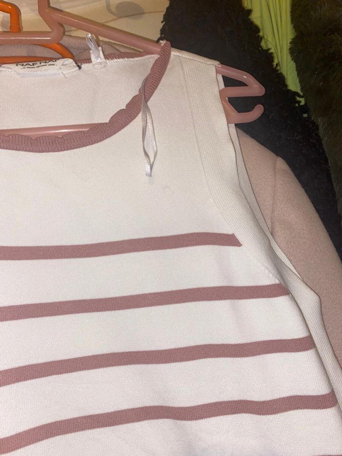 Très jolie pull sans manche - photo numéro 5