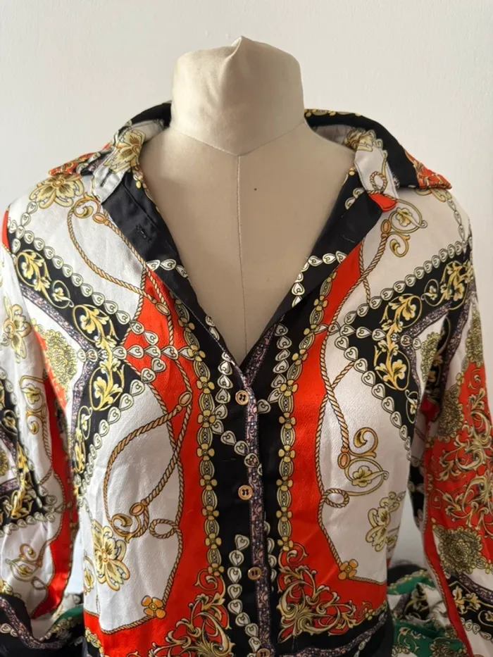 Robe Chemise Courte Imprimé Baroque Chaînes et Motifs - Missguided - Taille 38 - photo numéro 2