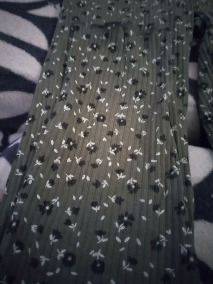 Pantalon/leeging kaki imprimé fleurs "Tape à l'œil" neuf - photo numéro 6