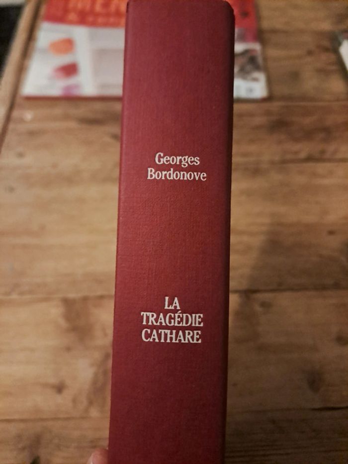 Livre La Tragédie Cathare, Georges Bordonove - photo numéro 2