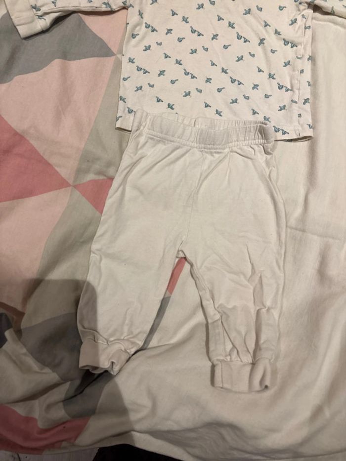 Pyjama deux pièces - photo numéro 3