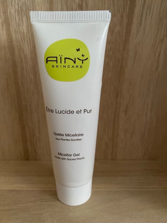Gelée micellaire etre lucide et pur Ainy skindcare