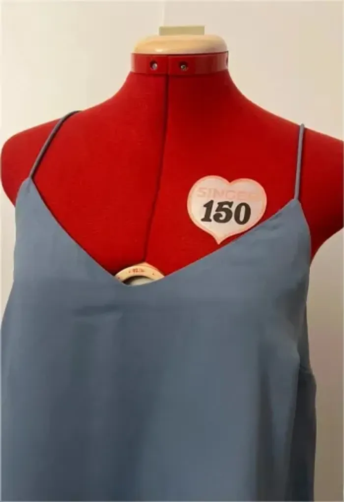 Top fluide à bretelles bleu gris Cubus