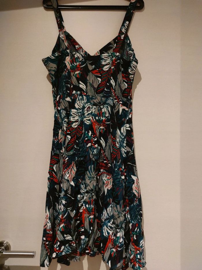 Robe fluide motifs fleurs - photo numéro 3