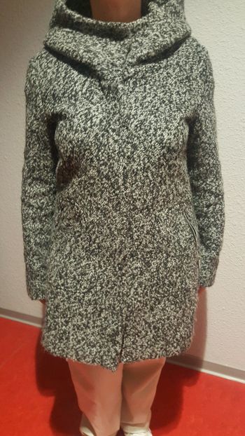 Manteau tres mode C&A taille 42