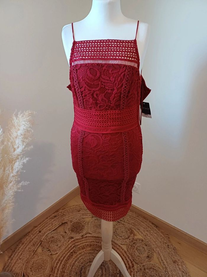 Robe Bordeaux chic en dentelle neuve Topshop taille XXS 32