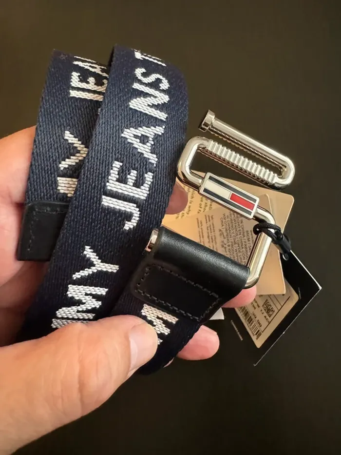 Ceinture Tommy Jeans bleu marine taille 85 cm