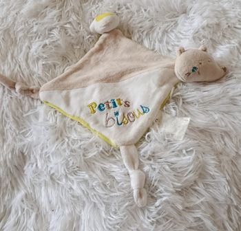 Doudou plat renard blanc ,beige et vert - petits bisous - Siplec 