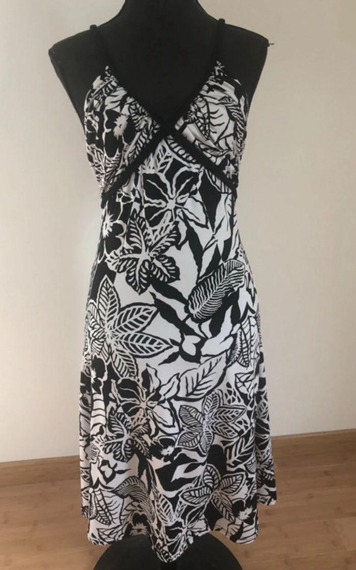 321 - Robe longue fleurie - photo numéro 2