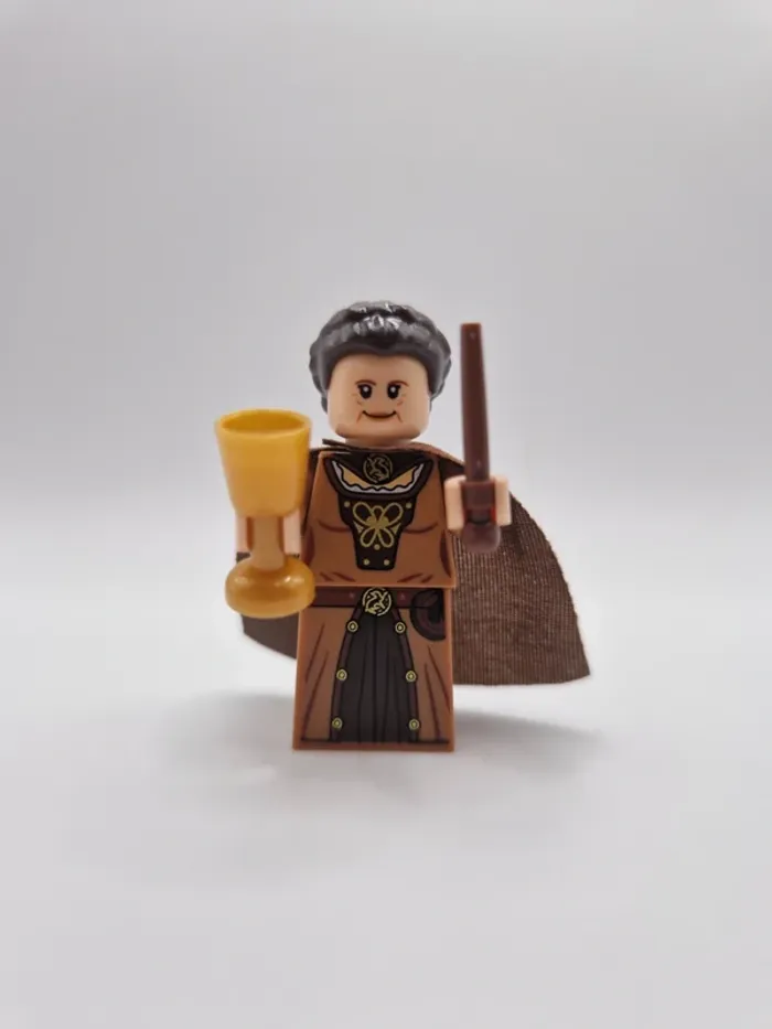Figurine type lego Helga Poufsouffle Harry Potter