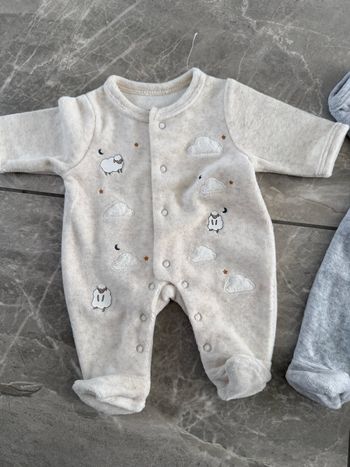 2 pyjamas en velours