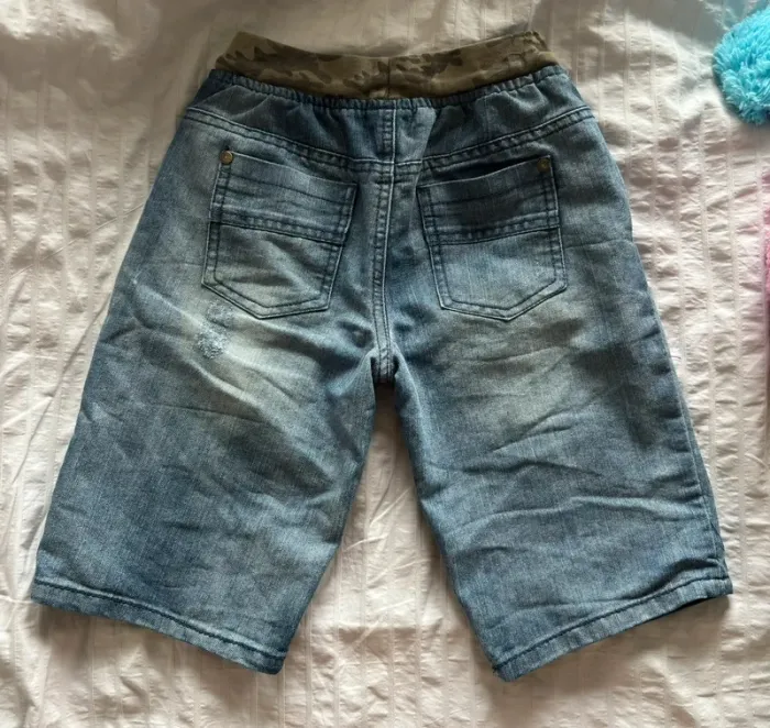 short Taille 8 ans - photo numéro 4