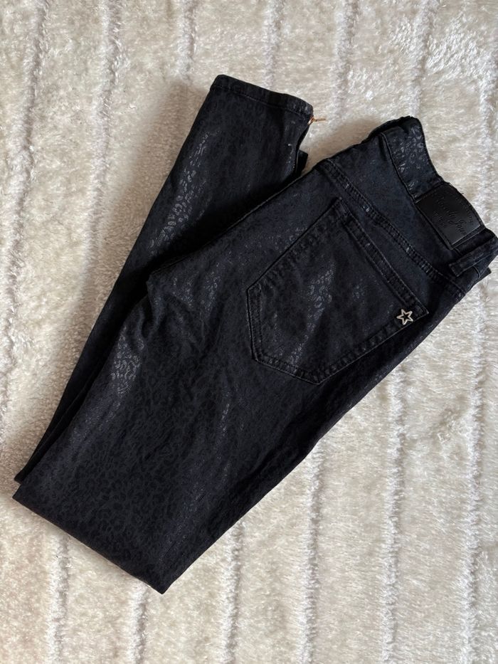 Jean slim noir 🖤 motif léopard - Taille 36 - photo numéro 3