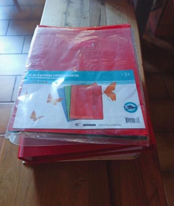 Lot fourniture scolaire classeurs+protège cahier