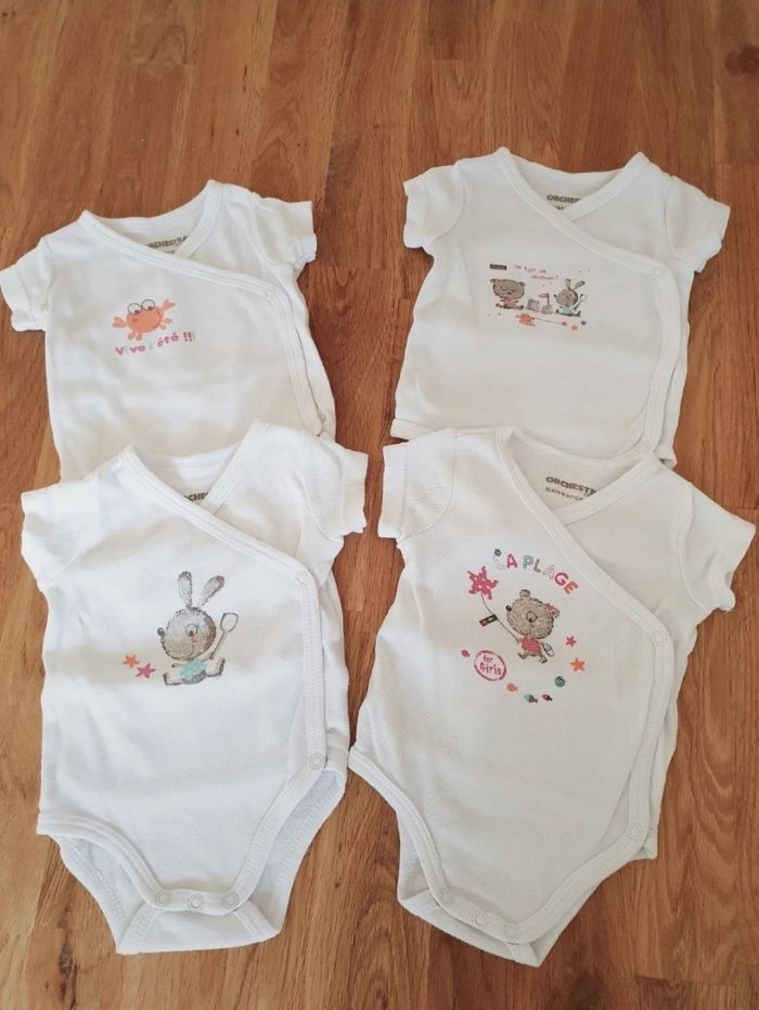 Lot 4 bodies en très bon état taille naissance - photo numéro 2