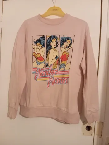 Pull Wonder Woman