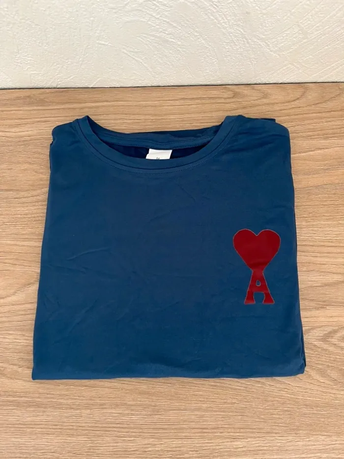 T-shirt bleu imprimé tendance
