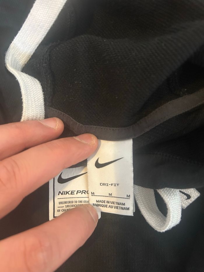 Pulls à capuche - photo numéro 2