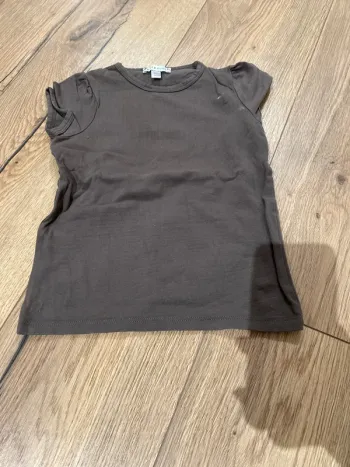 Tee shirt