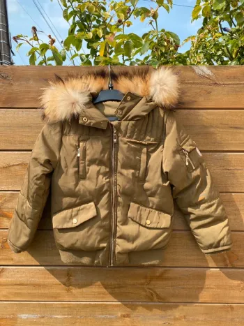 Blouson doudoune parka manteau capuche fourrure cyrillus 8 ans