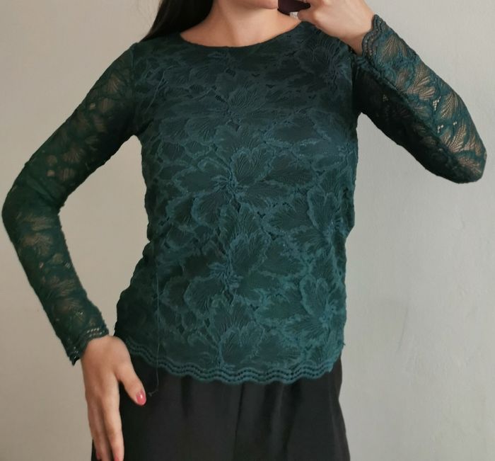 Haut vert émeraude effet dentelle - photo numéro 2