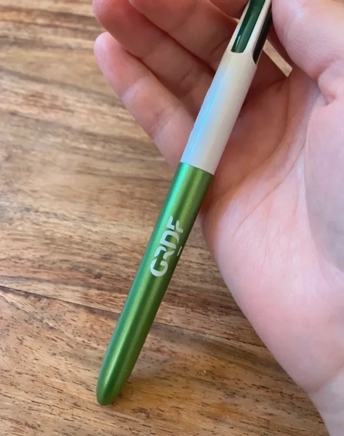 Stylo bic 4 quatre couleurs logo entreprise - photo numéro 2